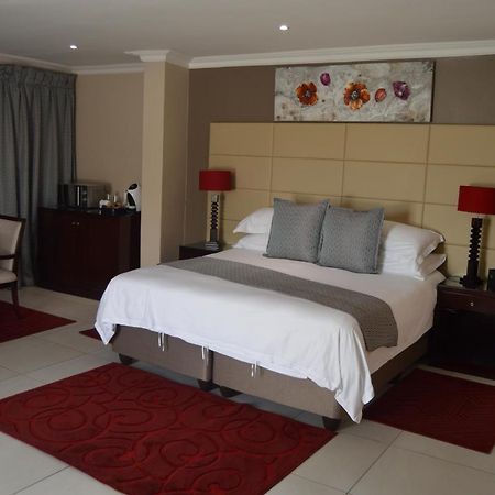 Airport Gardens Boutique Hotel Boksburg Buitenkant foto
