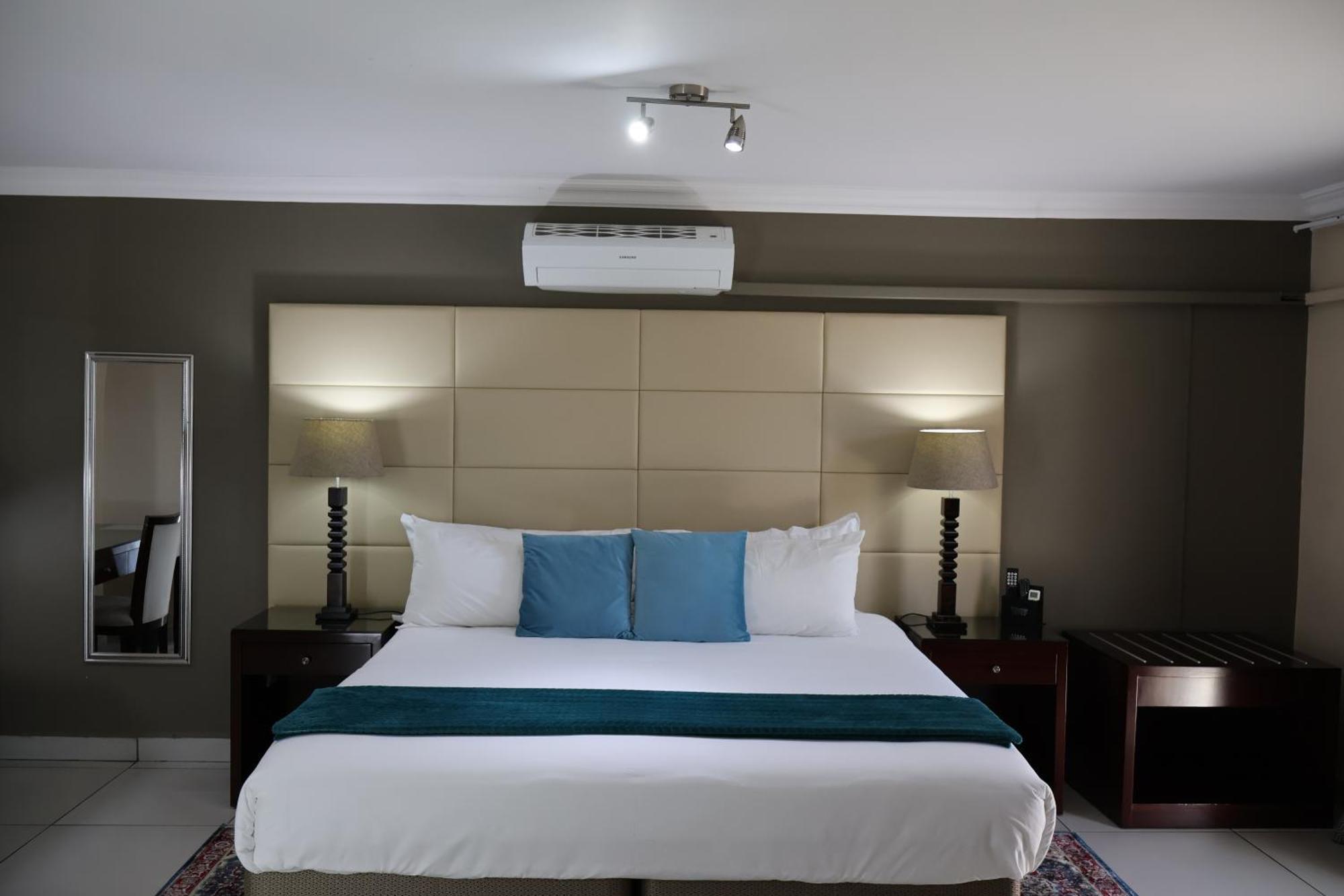 Airport Gardens Boutique Hotel Boksburg Buitenkant foto