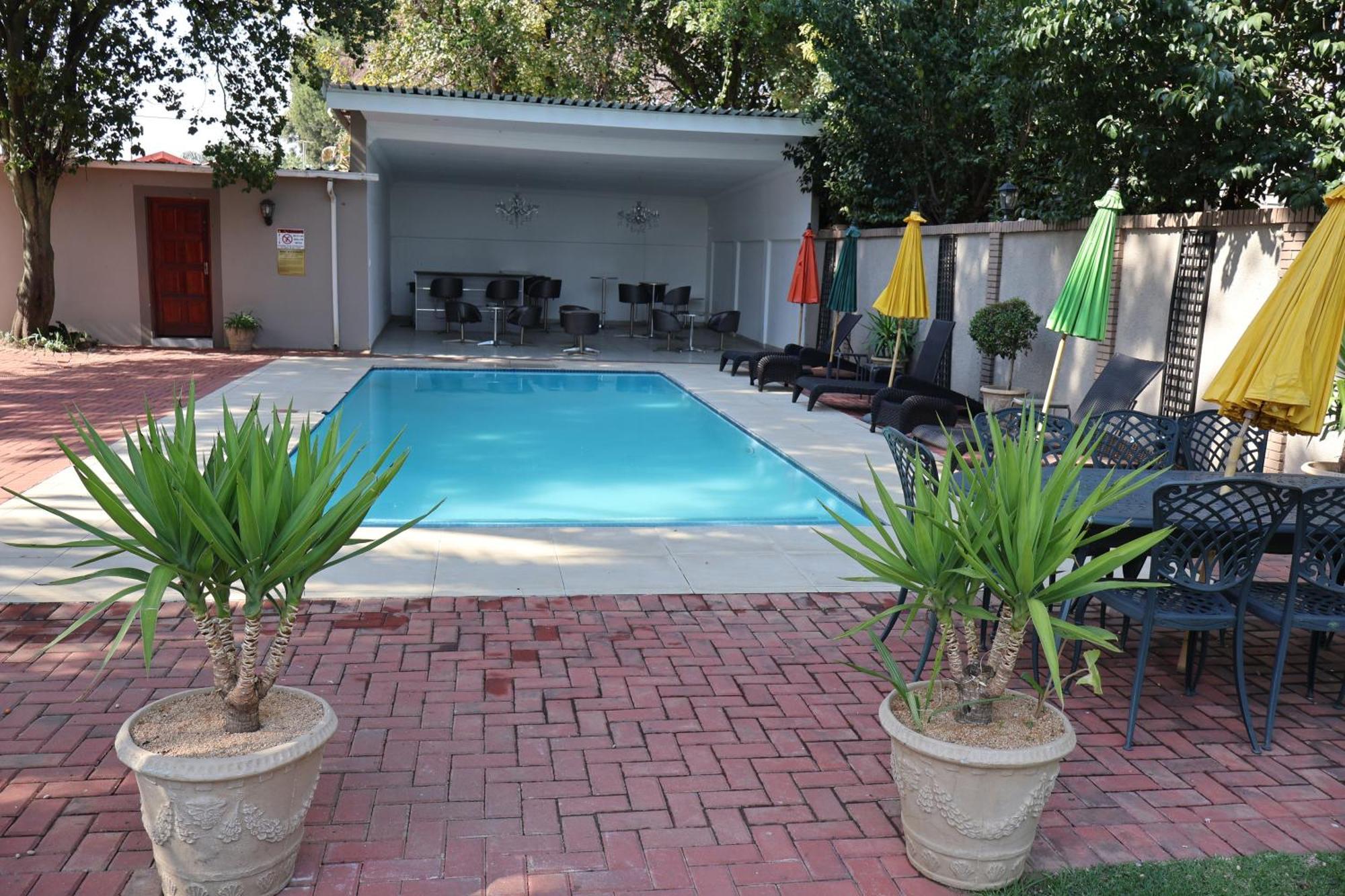 Airport Gardens Boutique Hotel Boksburg Buitenkant foto