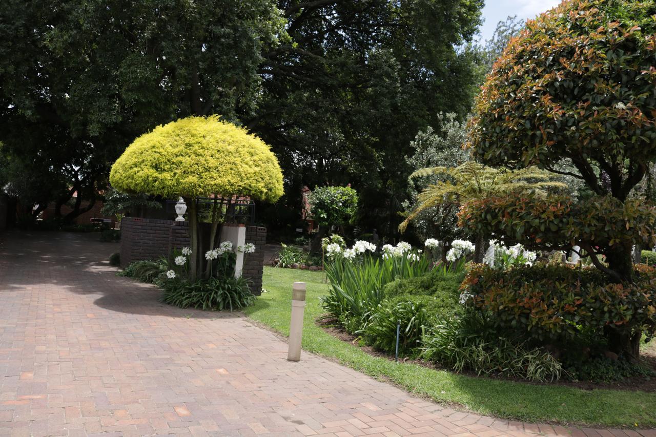 Airport Gardens Boutique Hotel Boksburg Buitenkant foto
