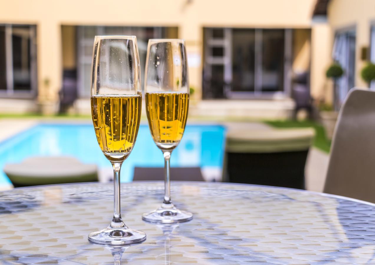Airport Gardens Boutique Hotel Boksburg Buitenkant foto