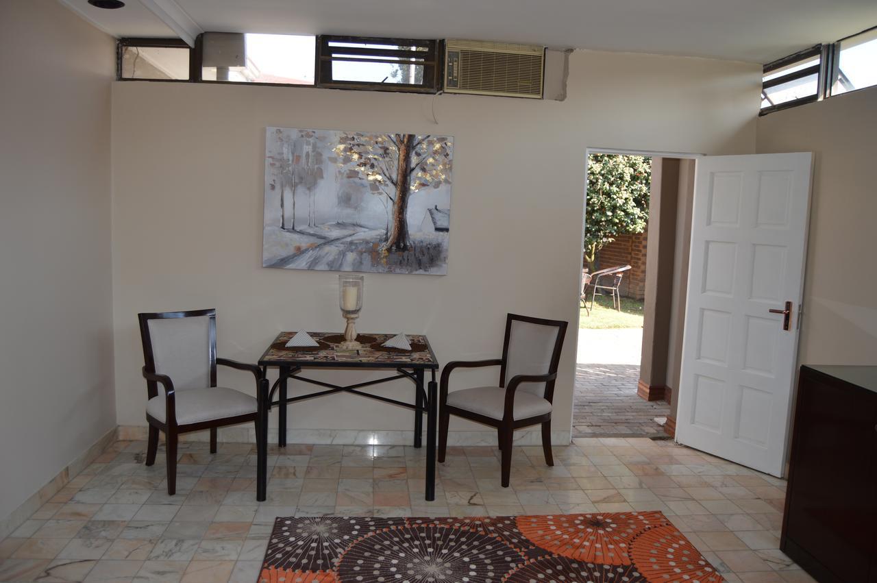 Airport Gardens Boutique Hotel Boksburg Buitenkant foto