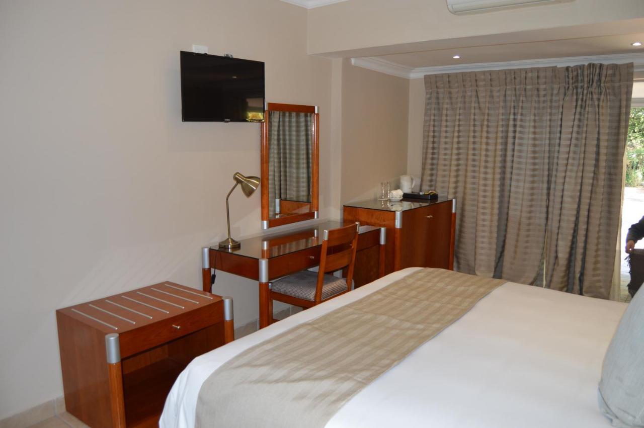 Airport Gardens Boutique Hotel Boksburg Buitenkant foto