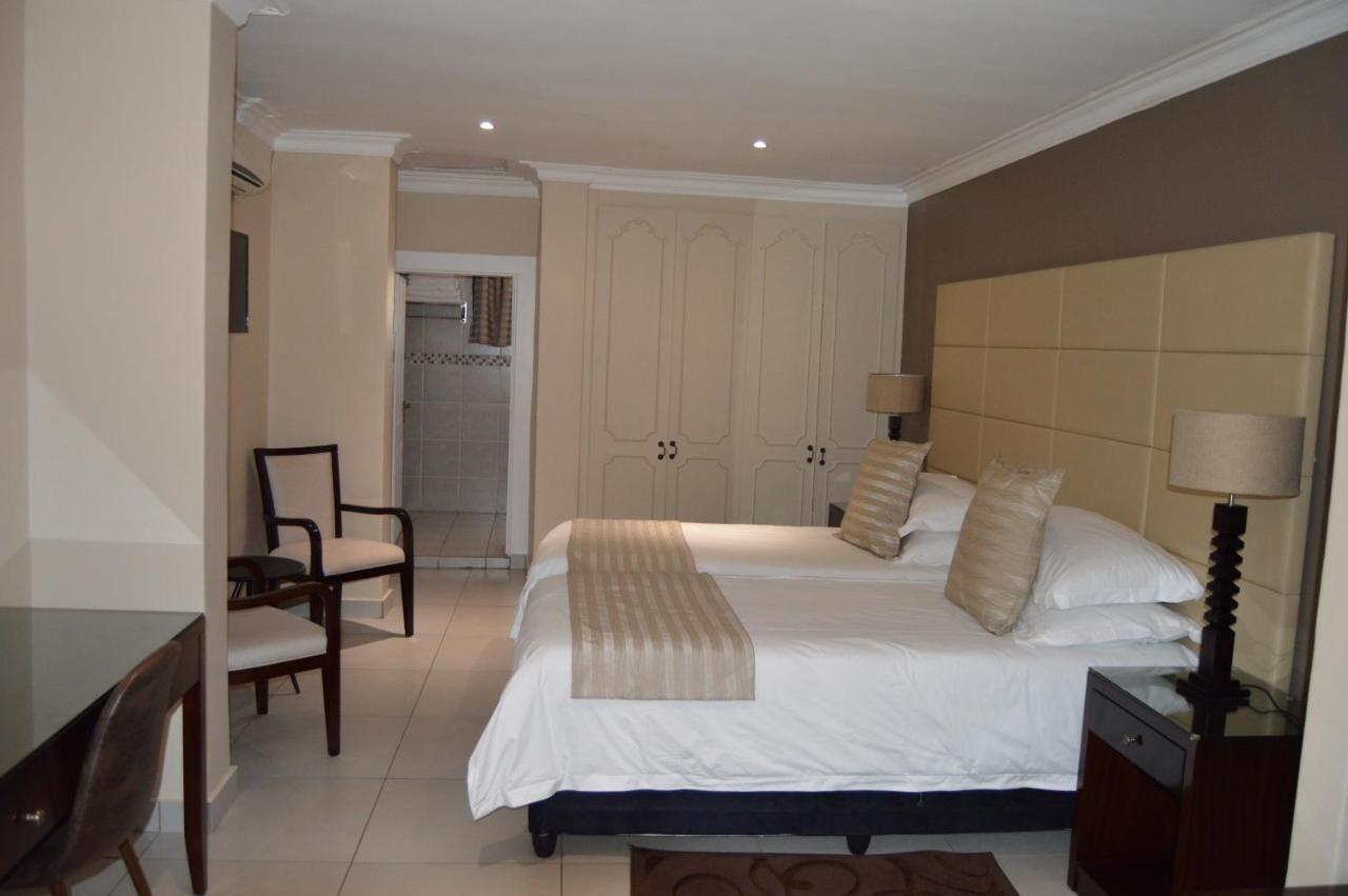 Airport Gardens Boutique Hotel Boksburg Buitenkant foto