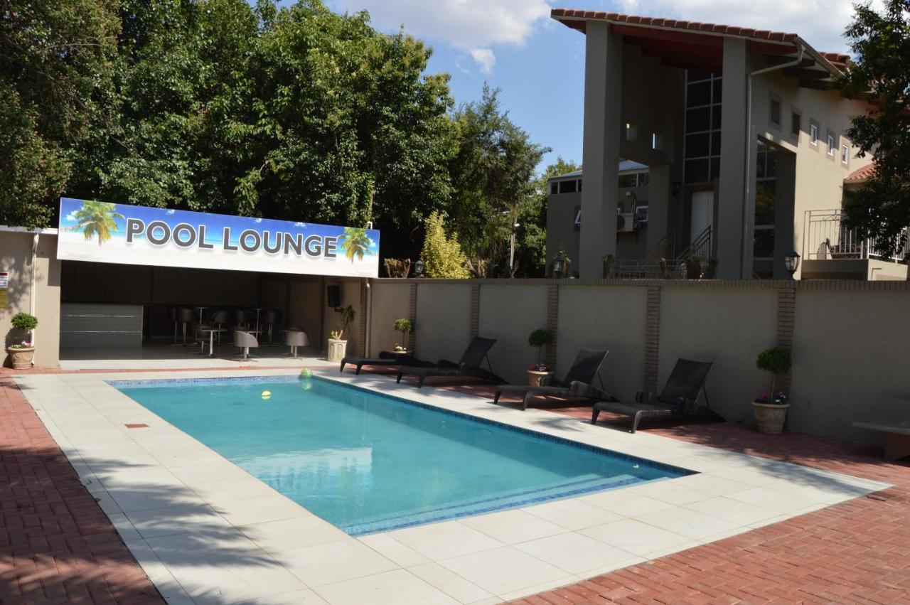 Airport Gardens Boutique Hotel Boksburg Buitenkant foto