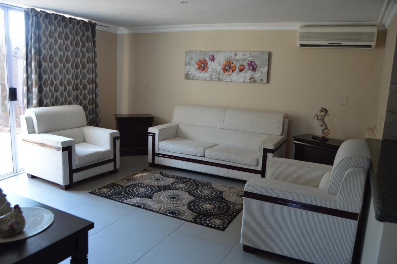 Airport Gardens Boutique Hotel Boksburg Buitenkant foto